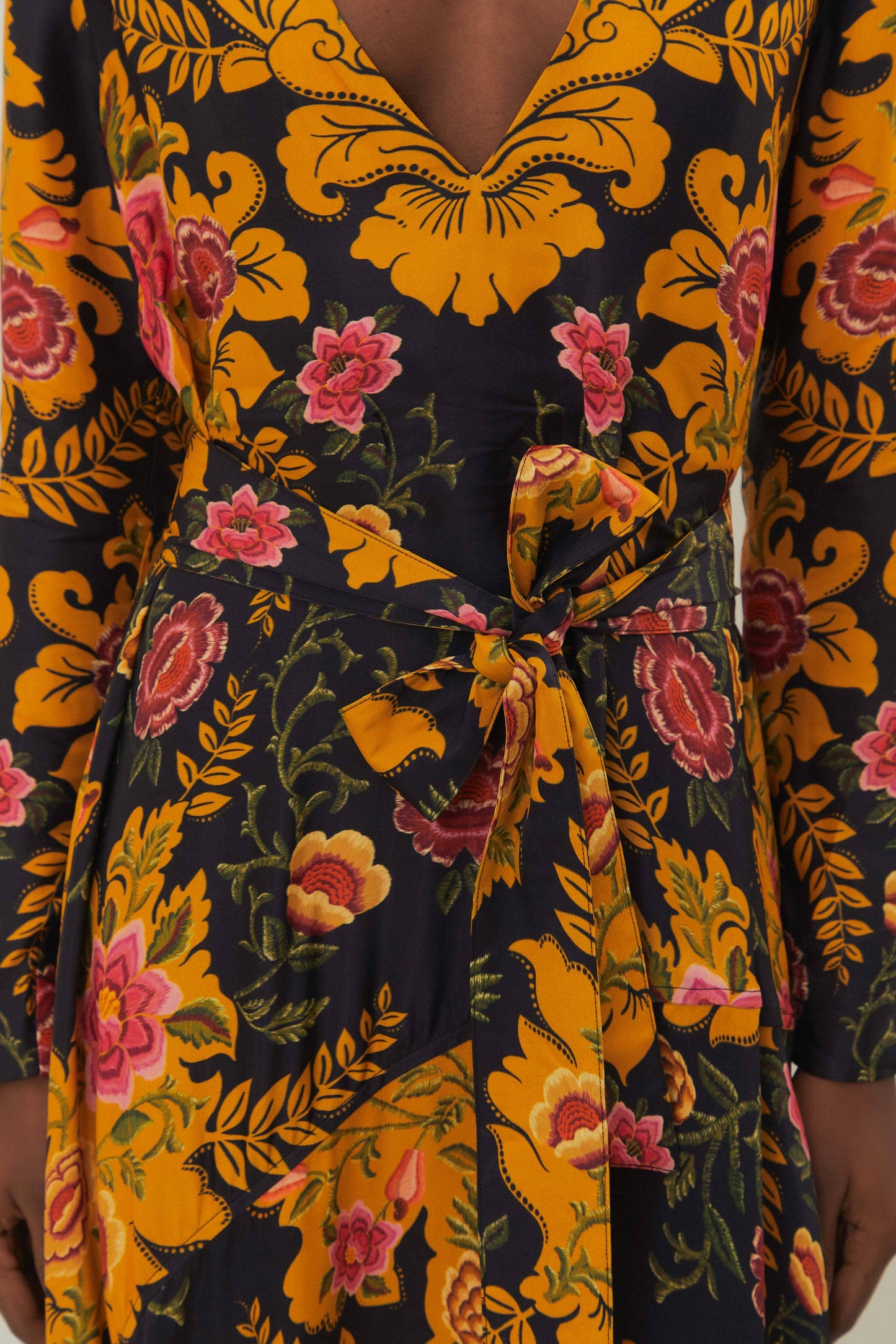 ARABESQUE FLORAL BLACK MAXI DRESS