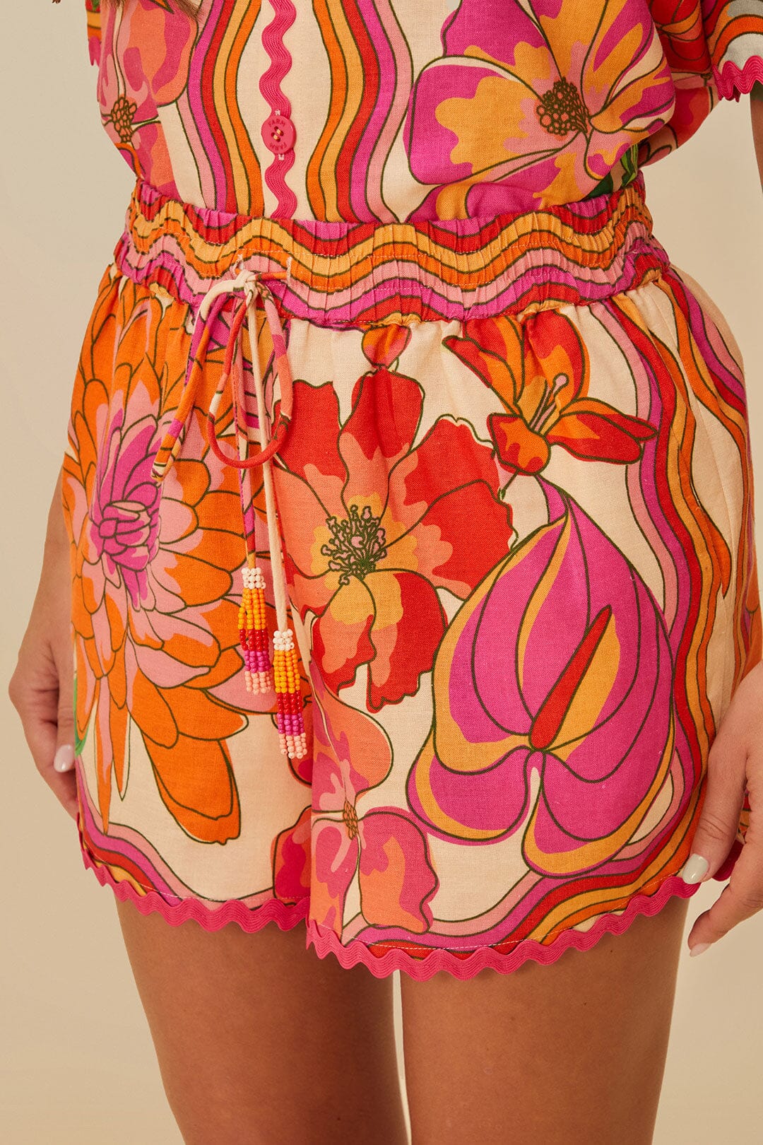 Beige Spring Affair LENZING™ ECOVERO™ Euroflax™ Shorts