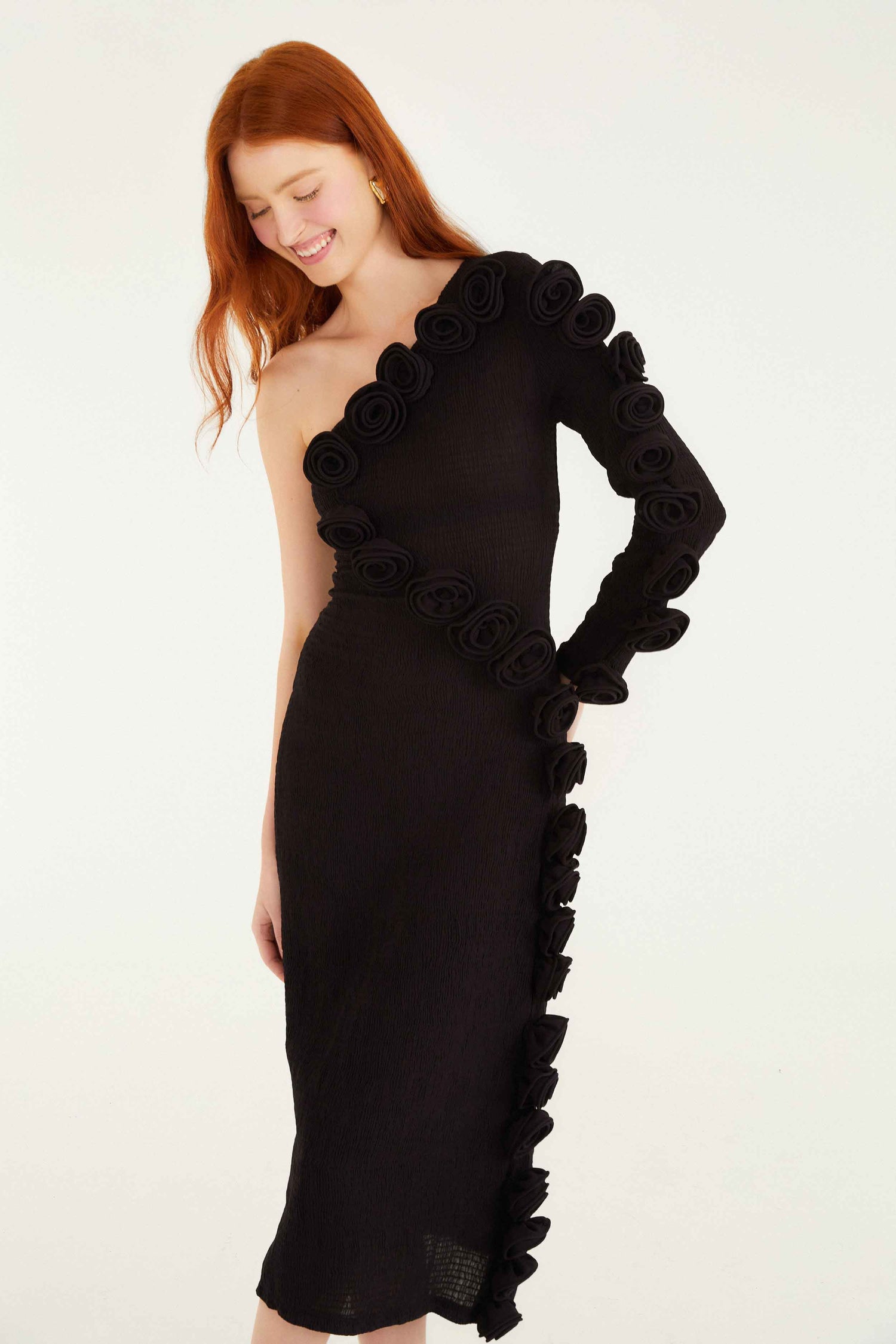 FARM Rio model wearing the Black 3d Rose One-Shoulder Midi Dress