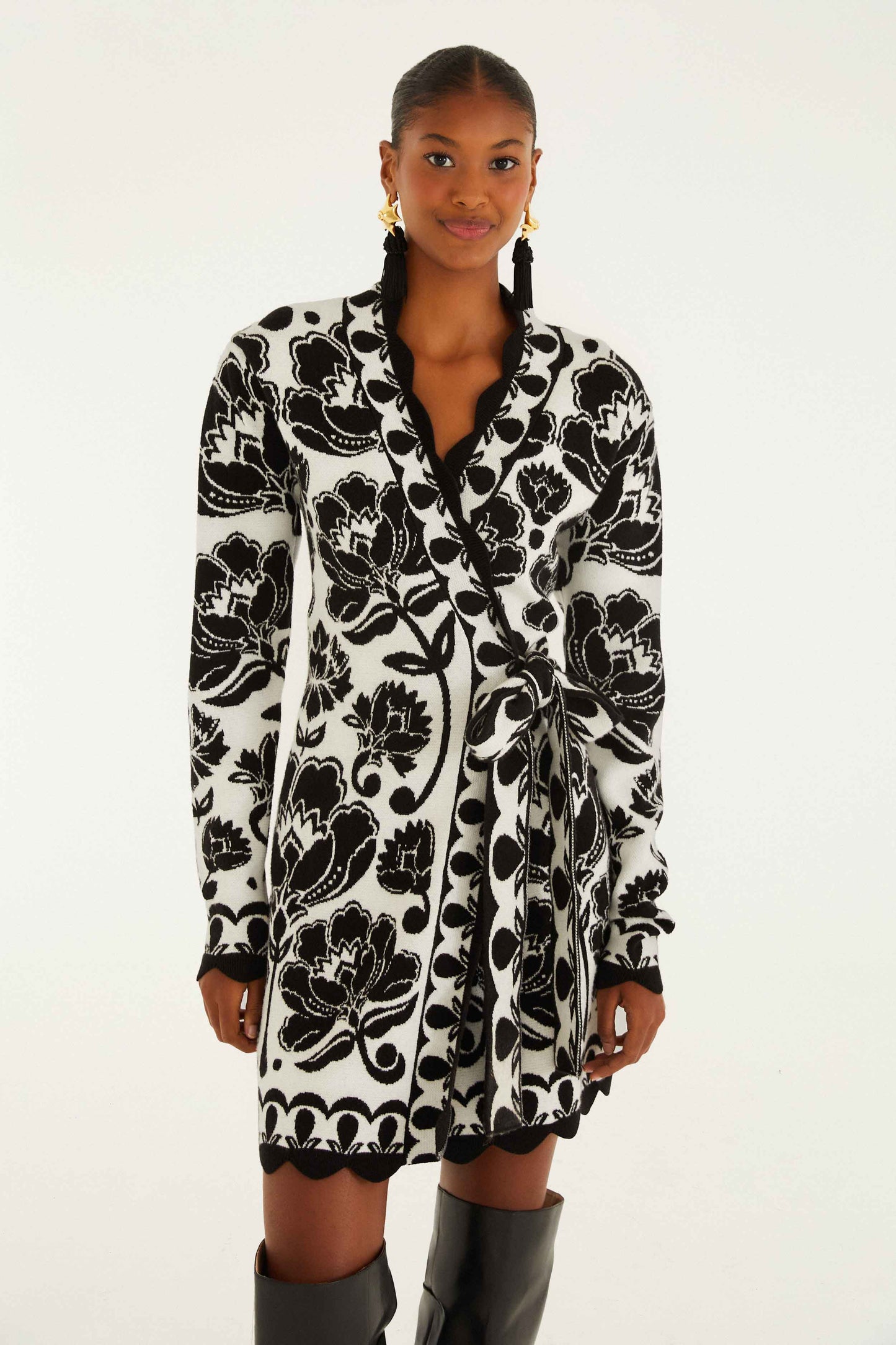 FARM Rio model wearing the Black & White Floral Arabesque Knit Wrap Dress