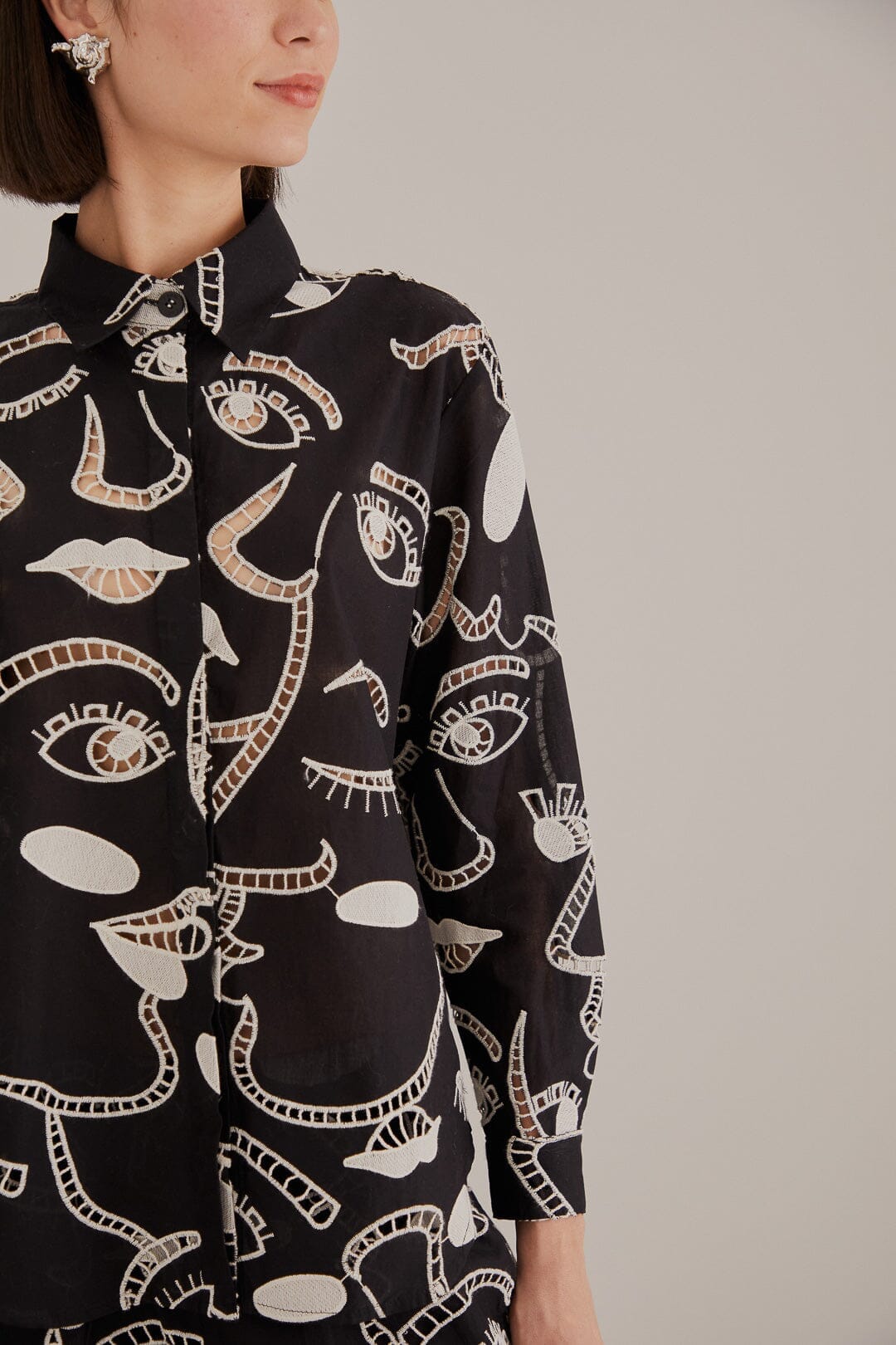 Black Richelieu Faces Shirt