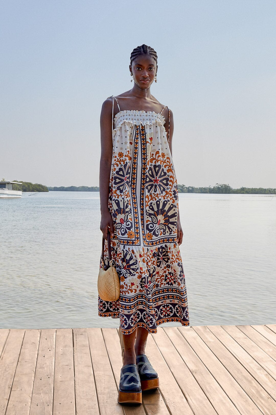 Flower Fan Tapestry Off-White Midi Dress FARM Rio Flower Fan Tapestry Off-White Midi Dress FARM Rio