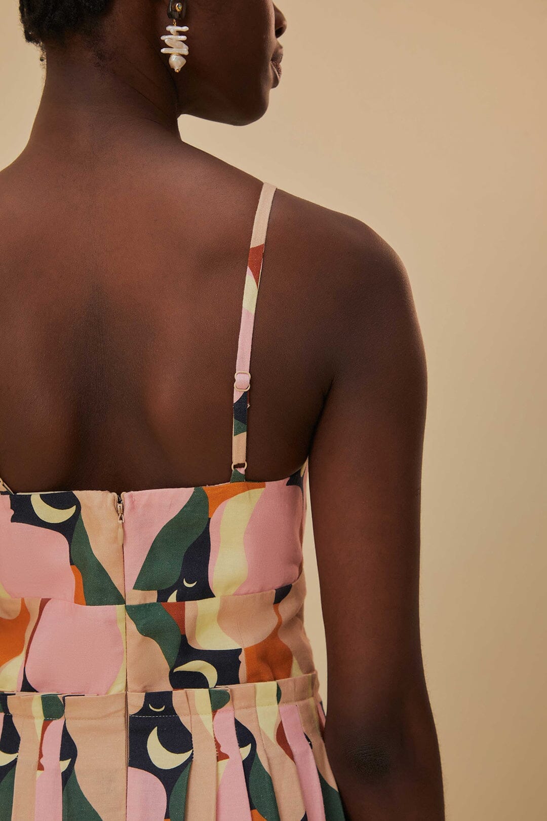 The Kiss Multicolor Sleeveless Midi Dress