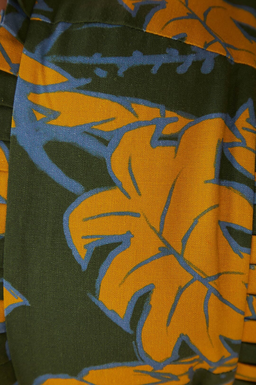 Green Foliage Sketch Lenzing™ Ecovero™ Euroflax™ Crop Top