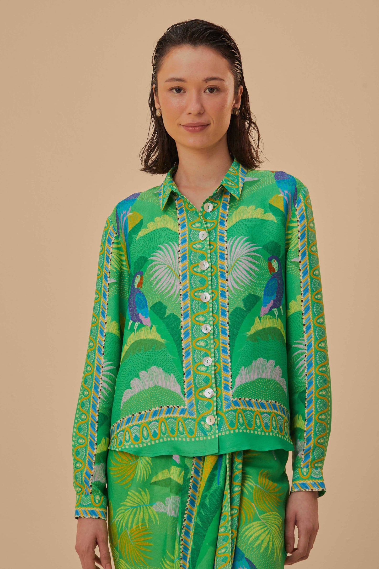 Green Macaw Scarf Lenzing™ Ecovero™ Viscose Shirt