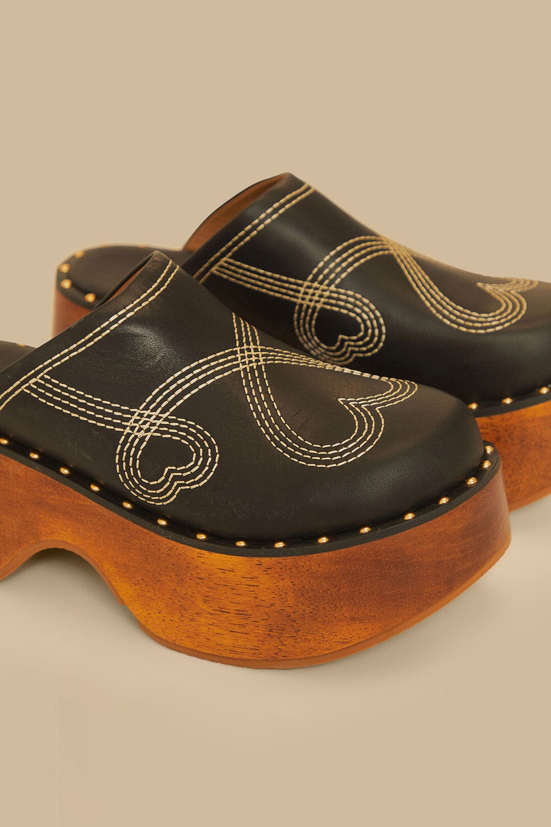 Black Clog Platform