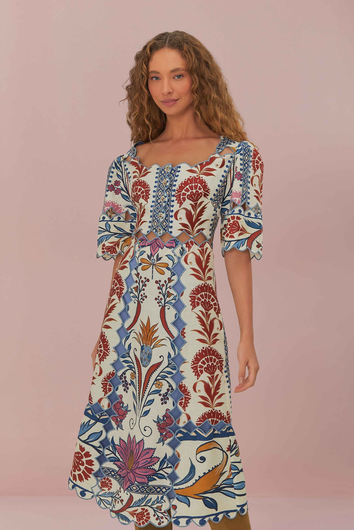 ROMANTIC LIGHTNESS CREAM SHORT SLEEVE MAXI DRESS