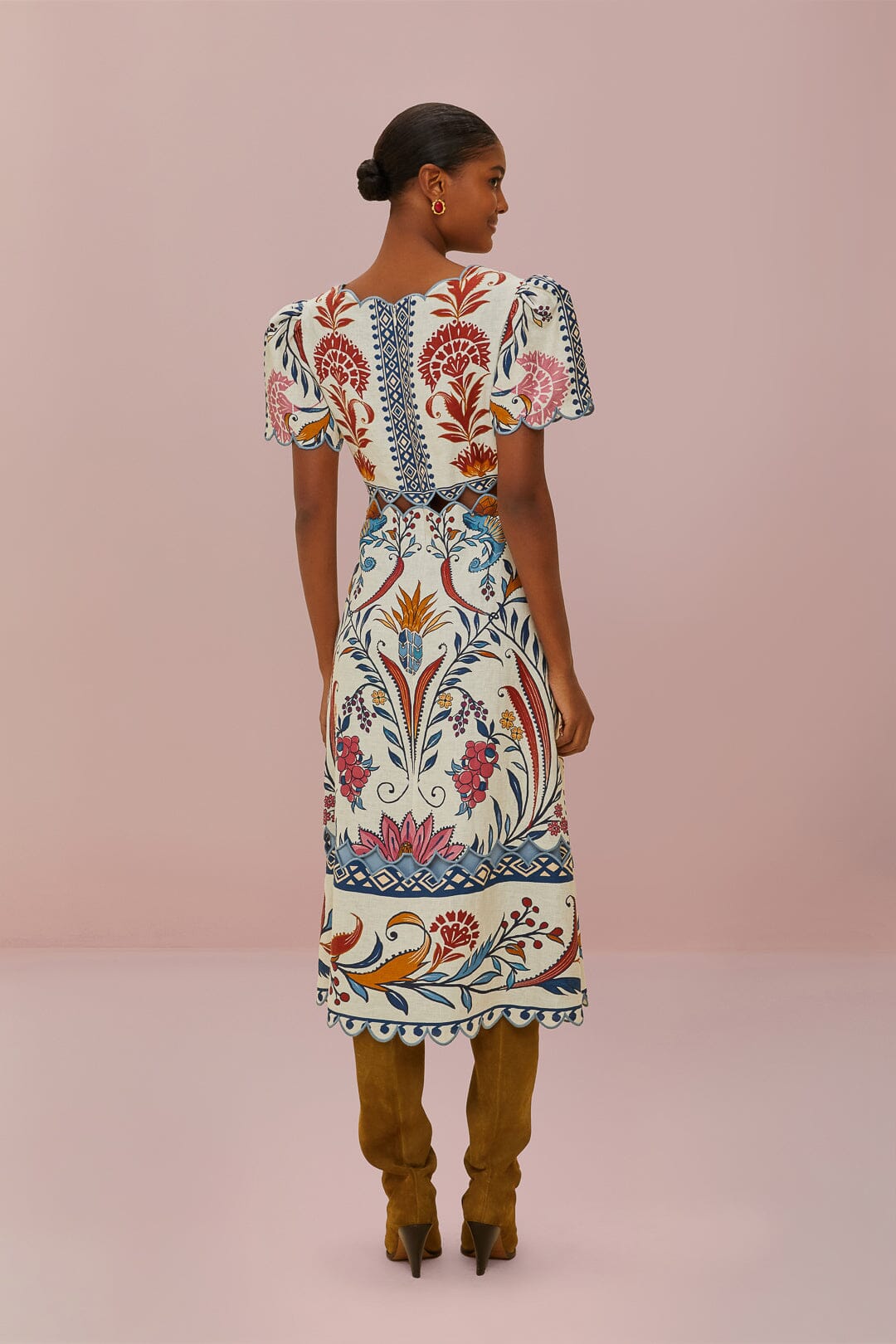 cream romantic lightness short sleeve midi dress Lulus | Candlelight Romance Cream Lace Puff Sleeve Midi Dress | Size Small | Beige