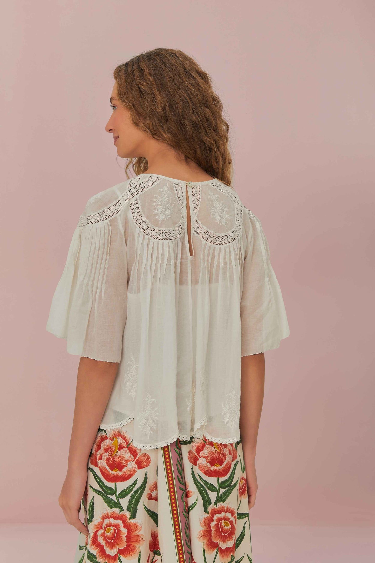 OFF-WHITE EMBROIDERED SHORT SLEEVE BLOUSE