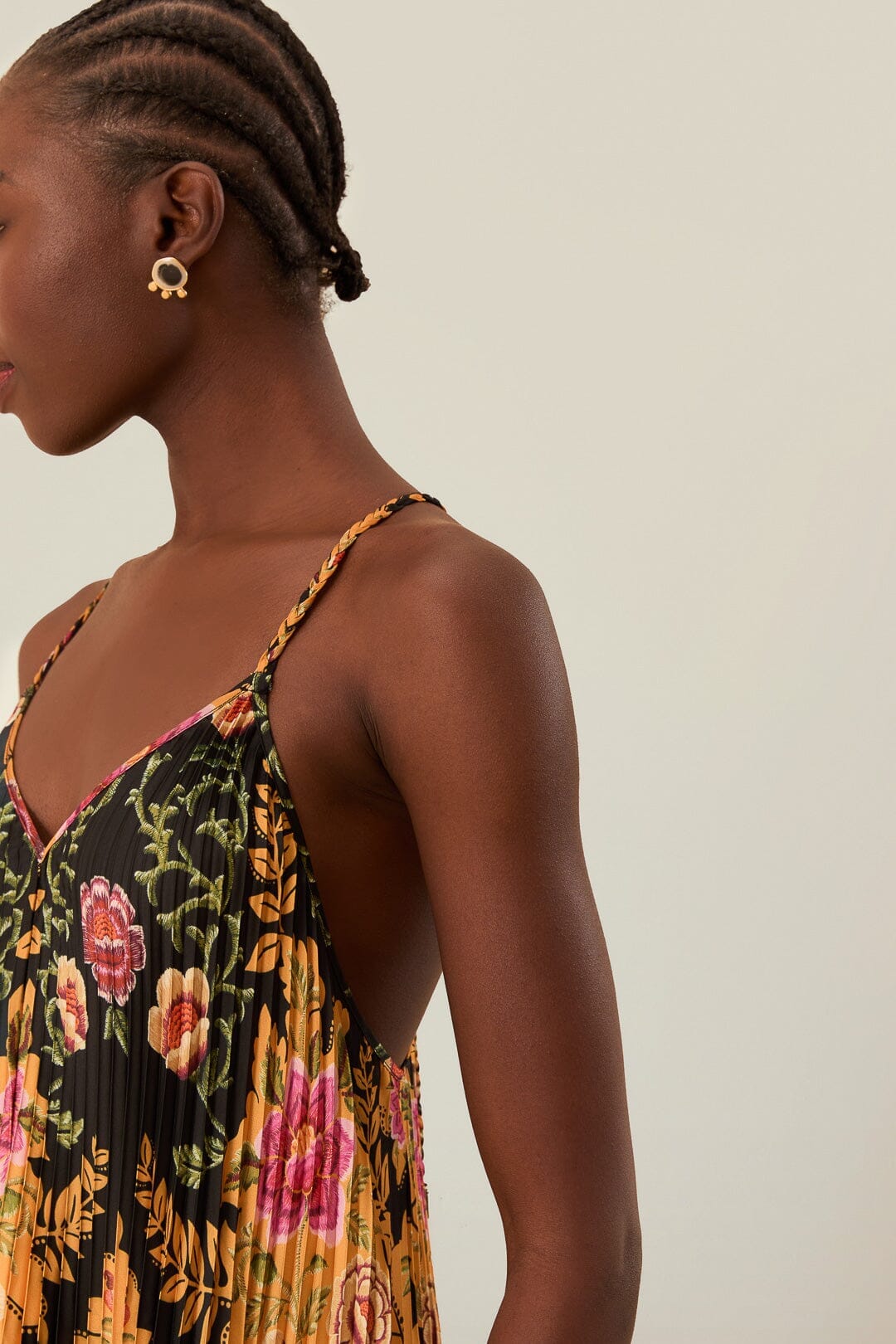 Black Arabesque Floral Pleated Midi Dress FARM Rio Black Arabesque Floral Pleated Midi Dress FARM Rio