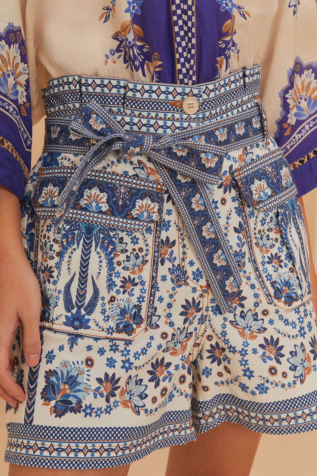 ENCANTO TROPICAL SHORTS