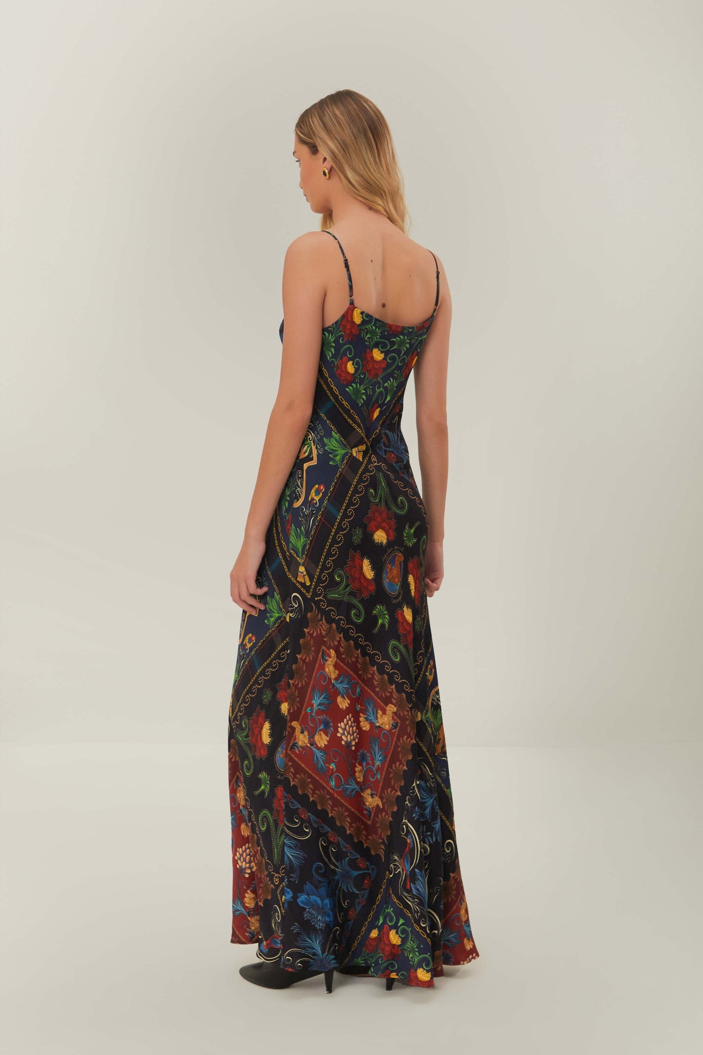 MIXED ARABESQUE SCARVES BLACK SLEVELESS MAXI DRESS