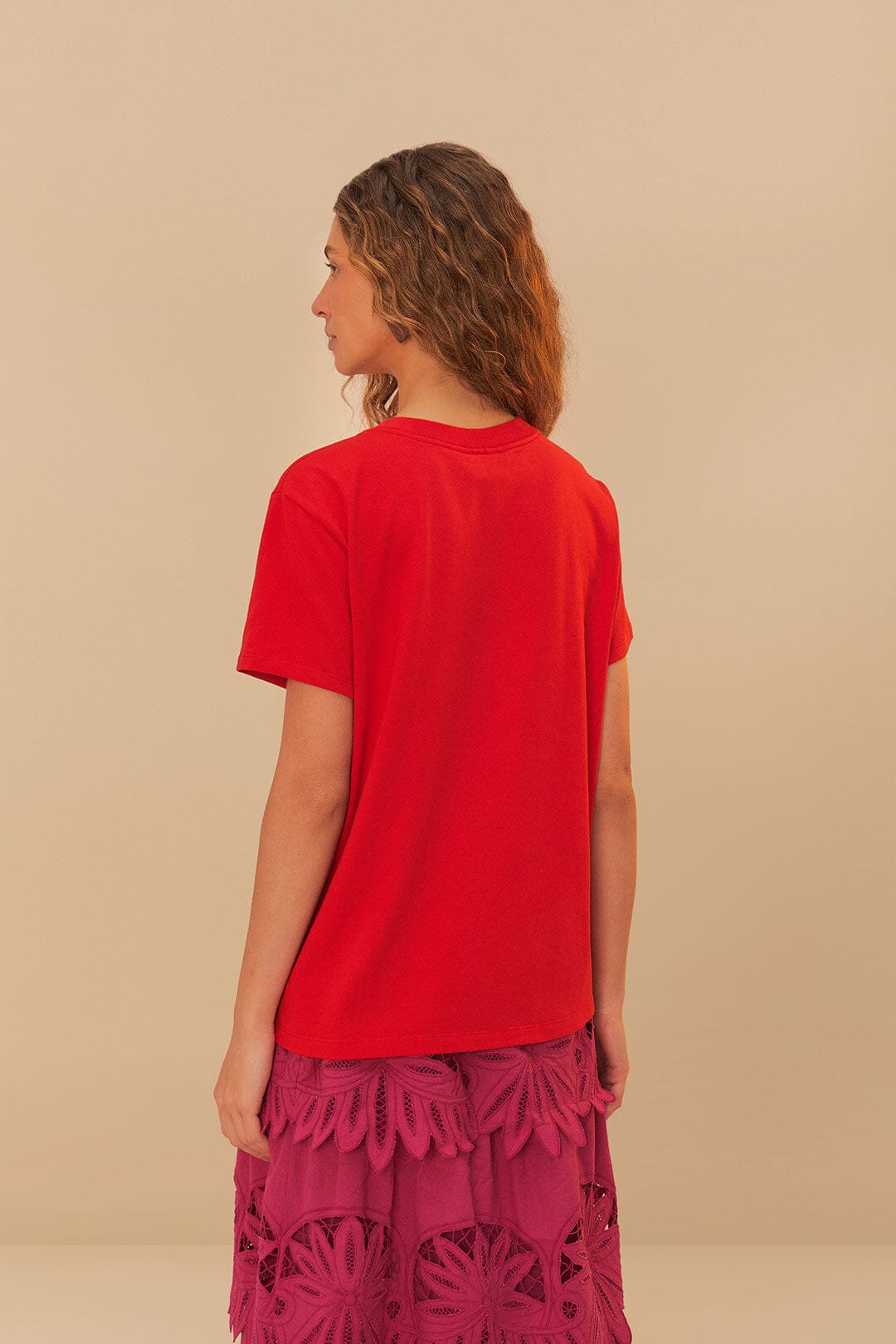 LATINA RED FIT T-SHIRT