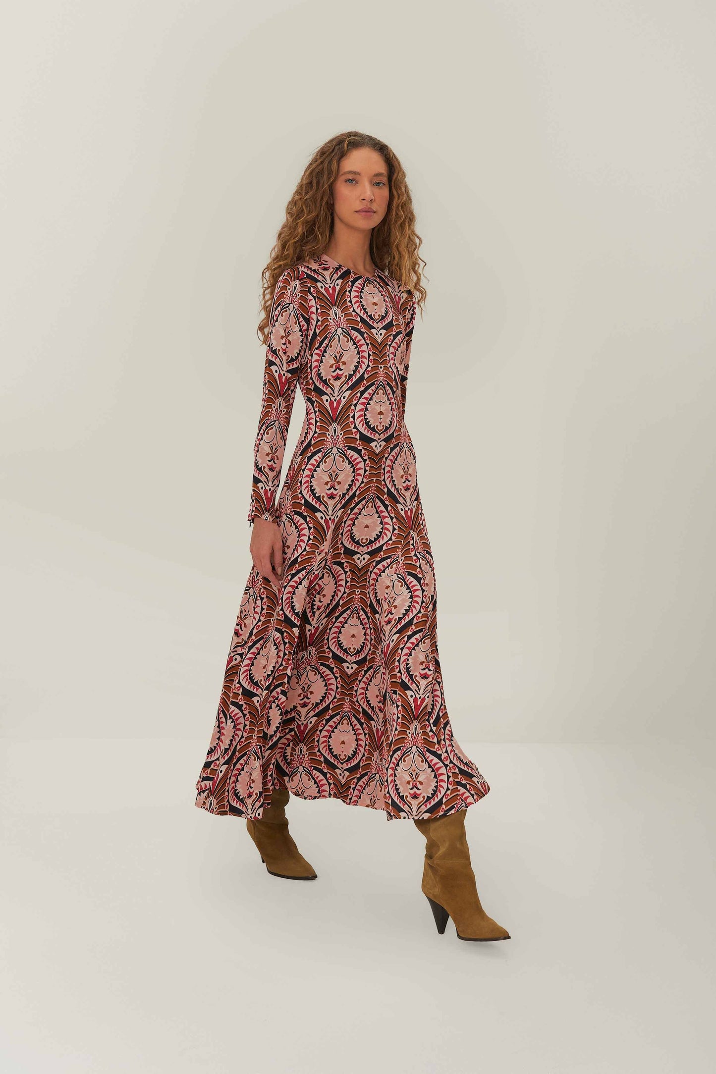farm rio embroidered pineapples pink midi dress Farm Rio XS Embroidered Pineapples Pink Linen Midi Dress
