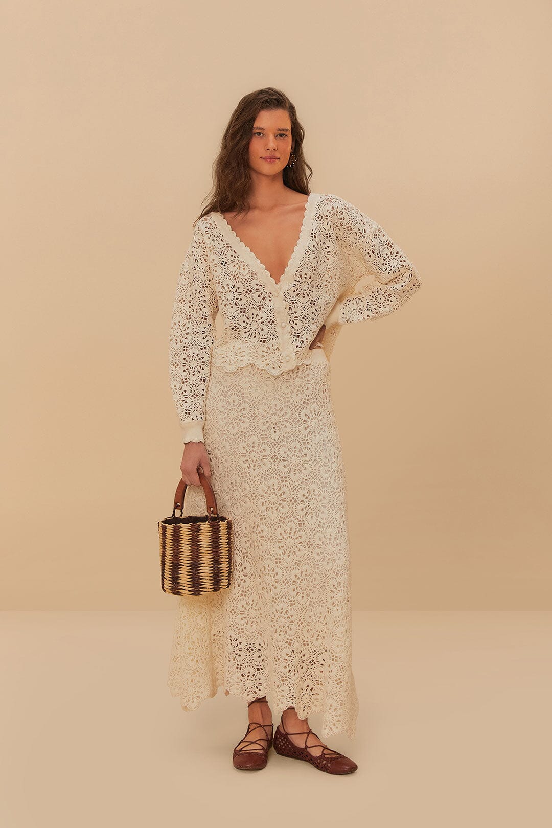 OFF-WHITE FLOWER CROCHET CARDIGAN