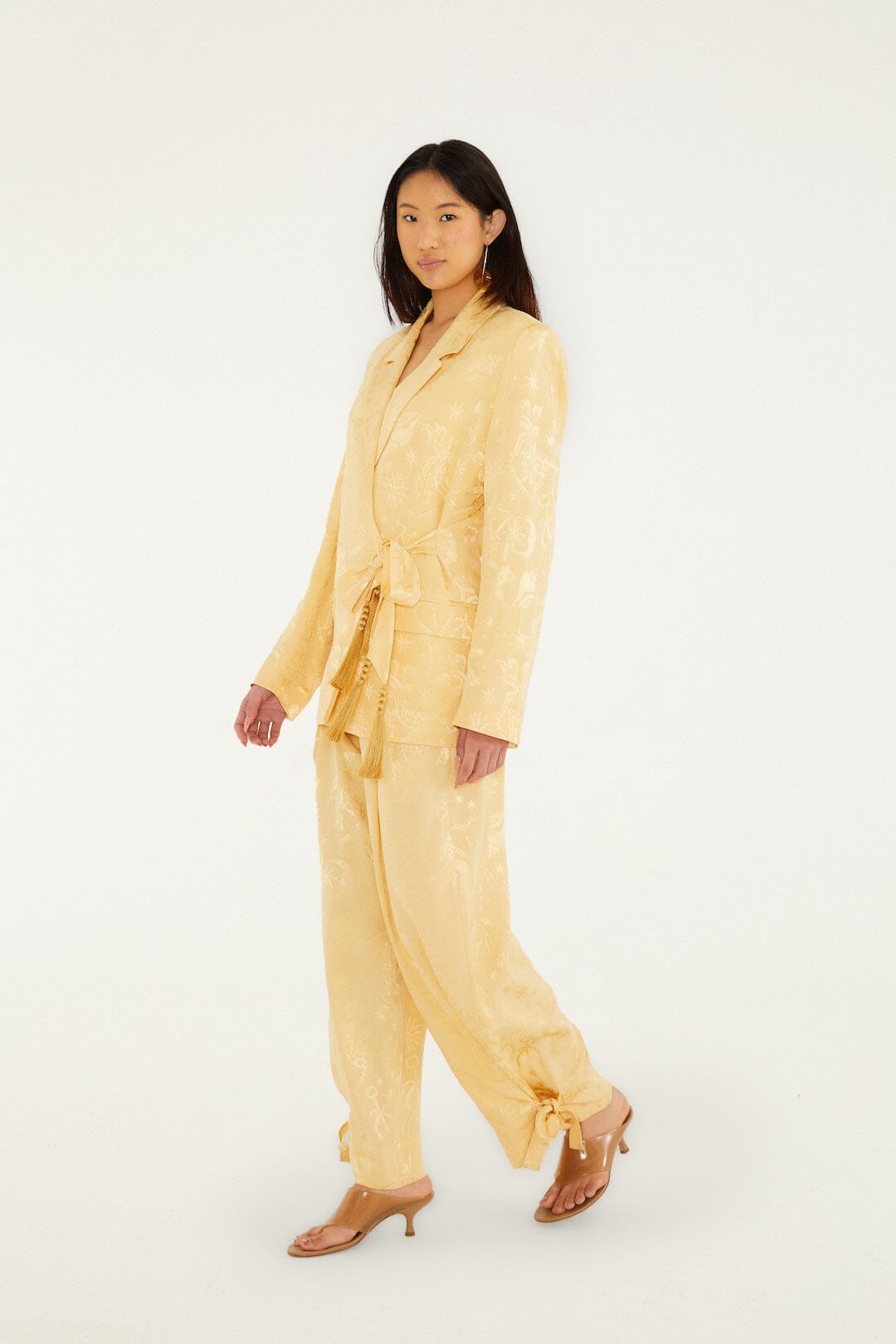 Beige Notched Lapel Front Ties Blazer