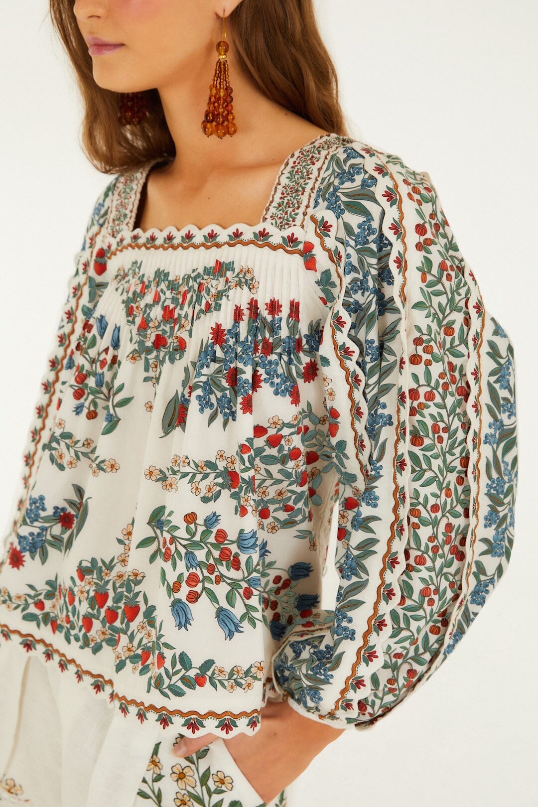 Off-White Fruit Beauty Scarf Long Sleeve Blouse