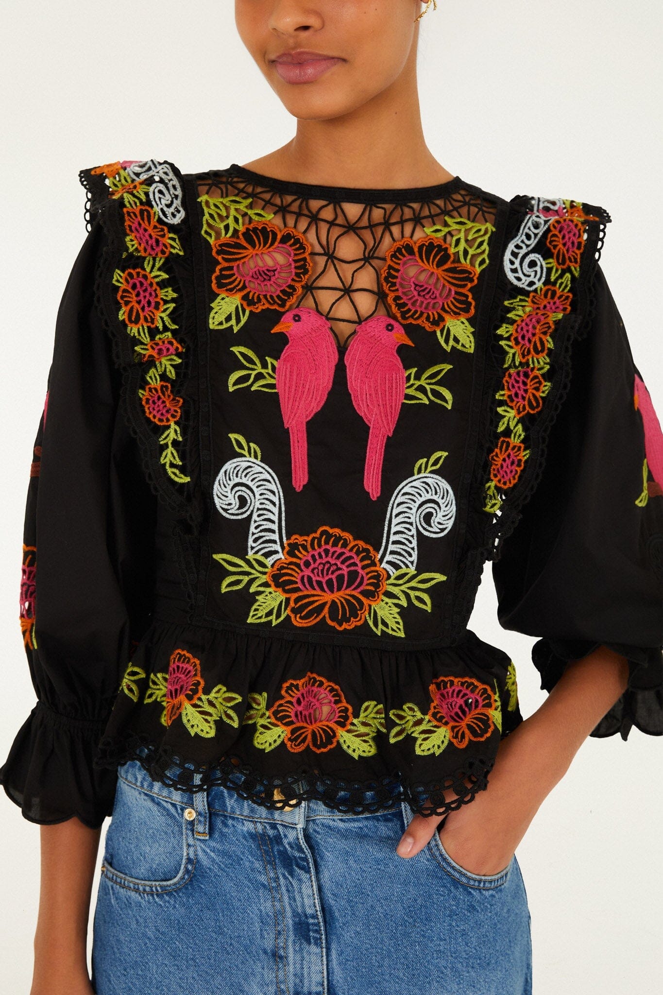 Black Mujeres Y Flores Embroidered Richelieu Blouse
