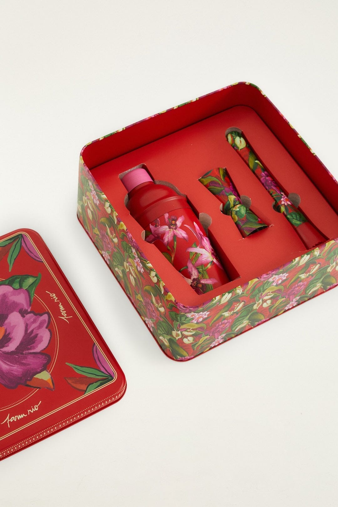 Red Floral Shake Joy Up Set