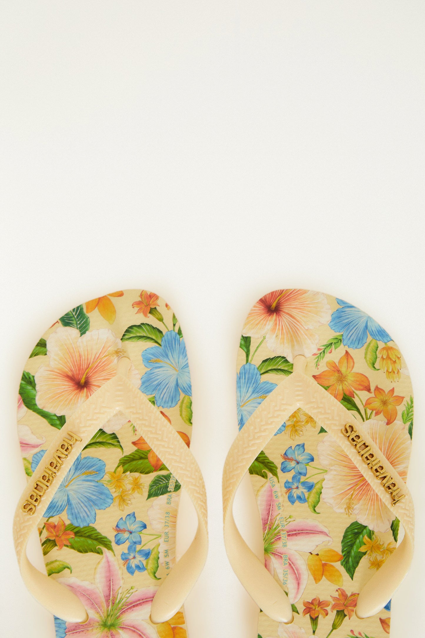 Beige Beach Flowers Havaianas