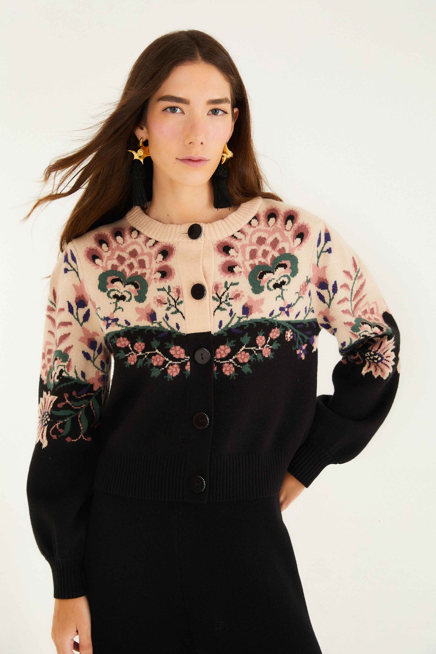 FARM Rio model wearing the Belle Garden Mixed Knit Cardigan