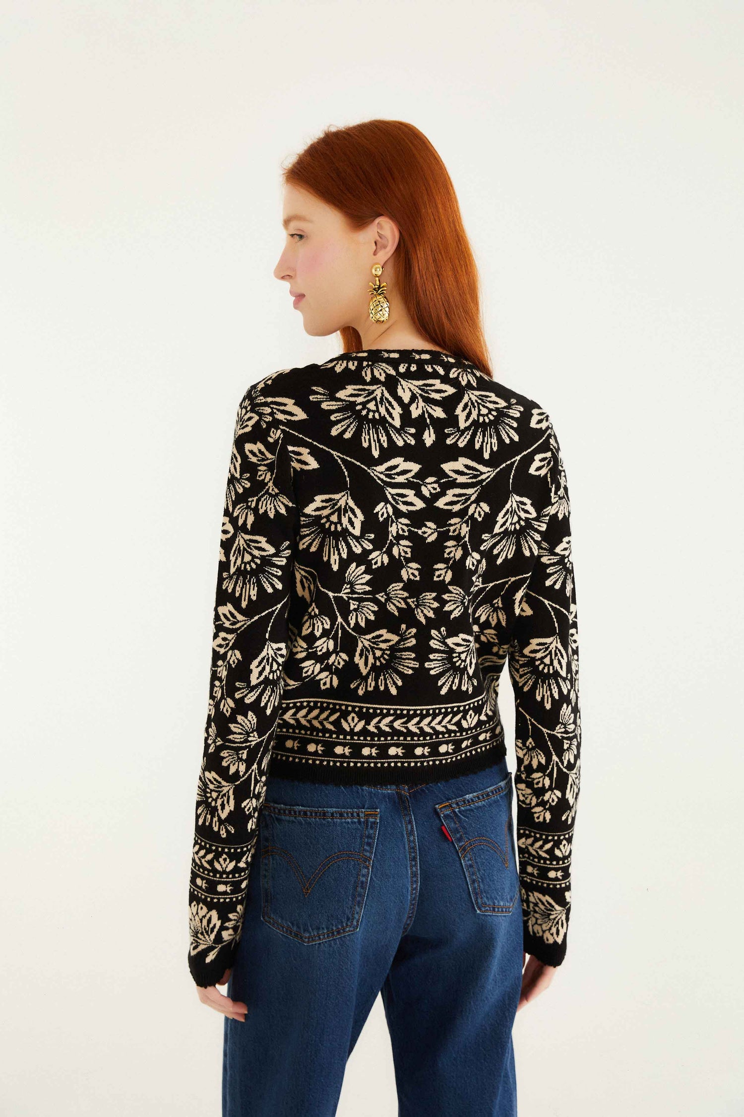 FARM Rio model wearing the Black And White Flower Bloom Buttoned Knit Cardigan