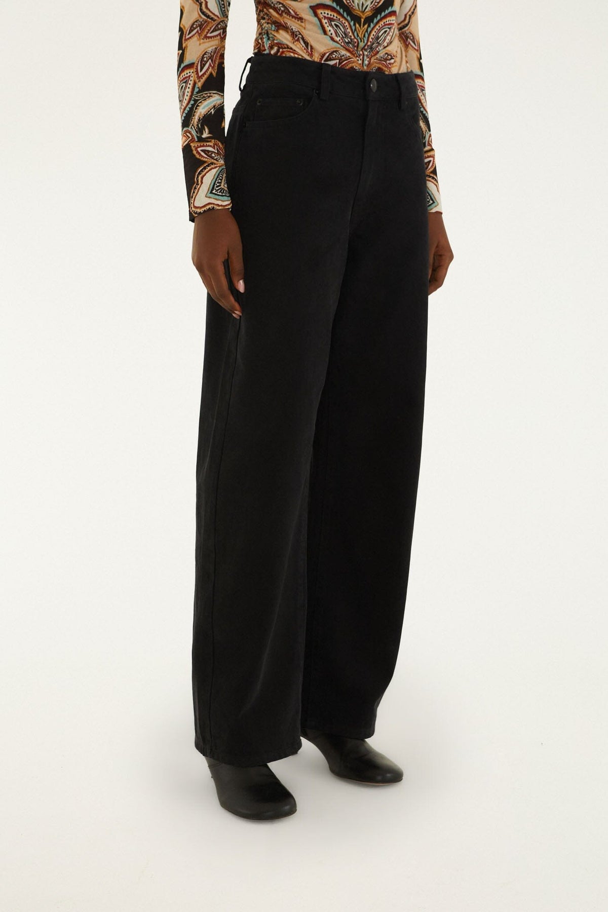 Black Richelieu Denim Trousers