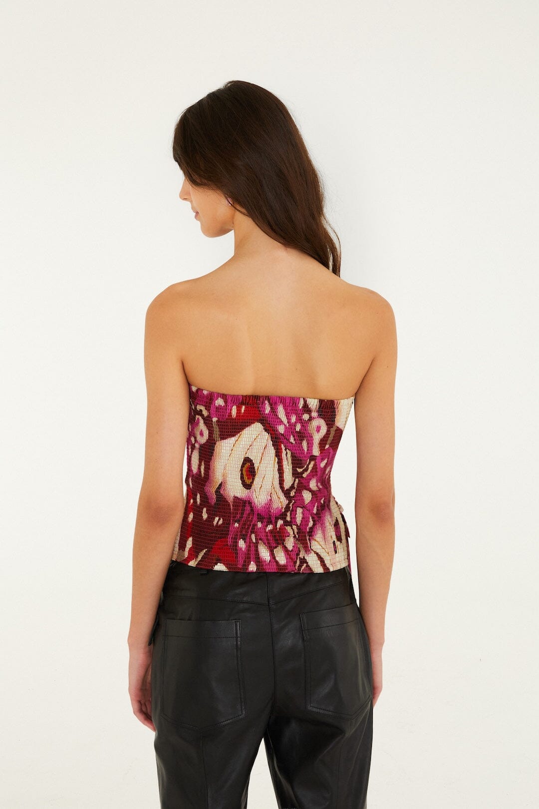 FARM Rio model wearing the Borbofly Ruched Smocked Strapless Top