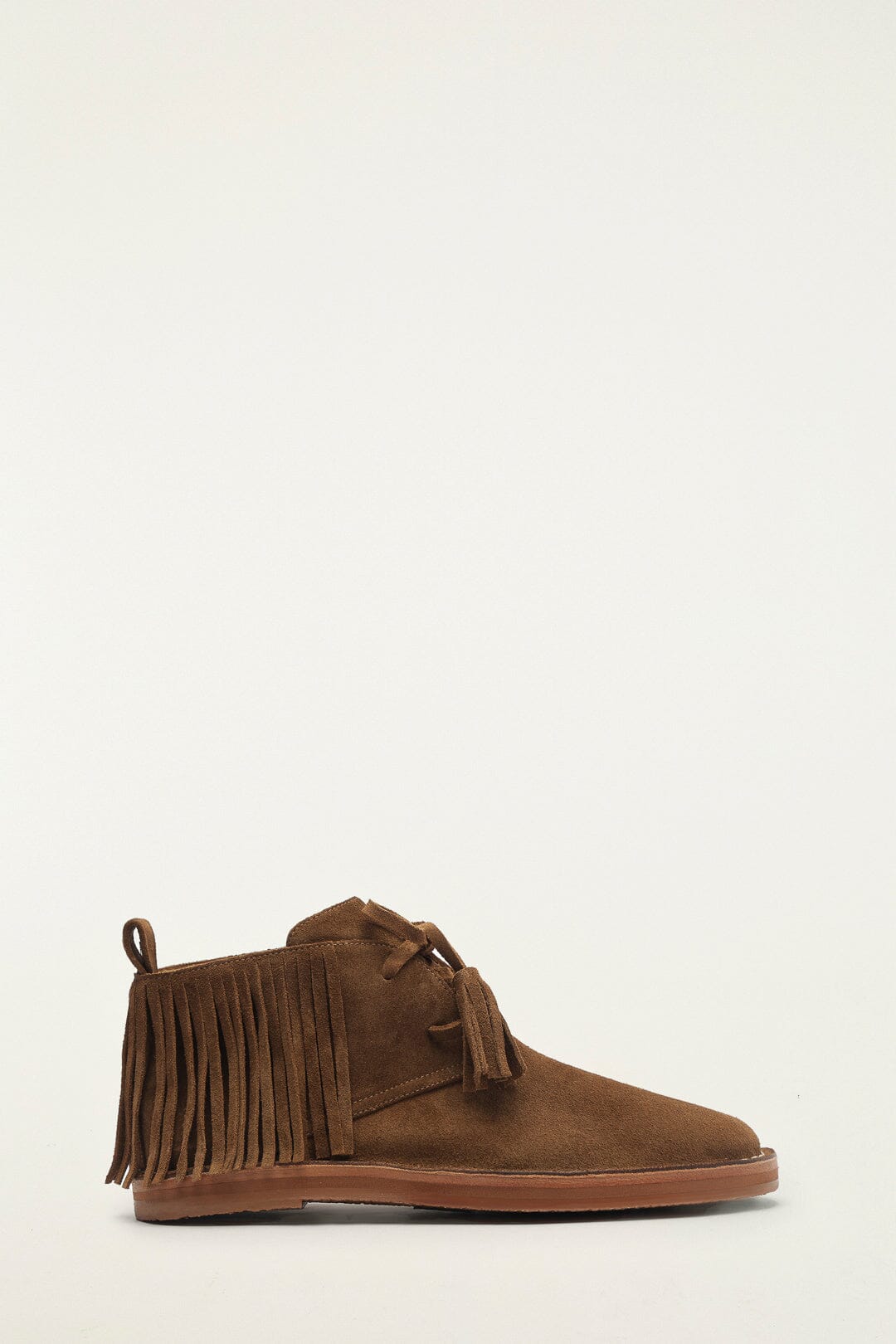 FARM Rio model wearing the Brown Fringes Suede Desert Boot