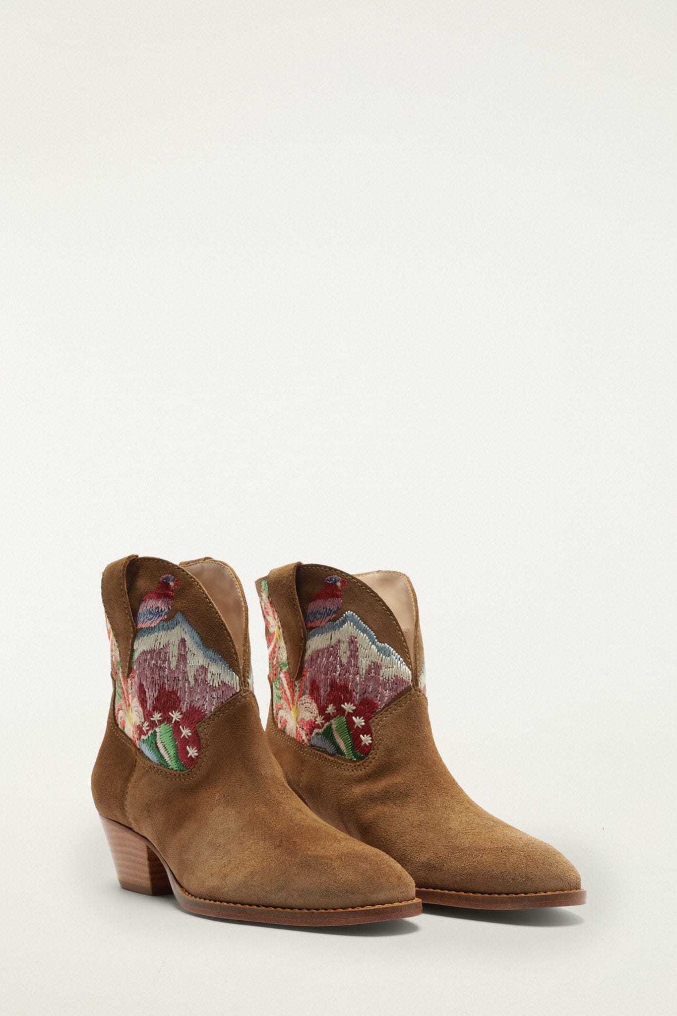 FARM Rio model wearing the Brown Suede Embroidered Bootie