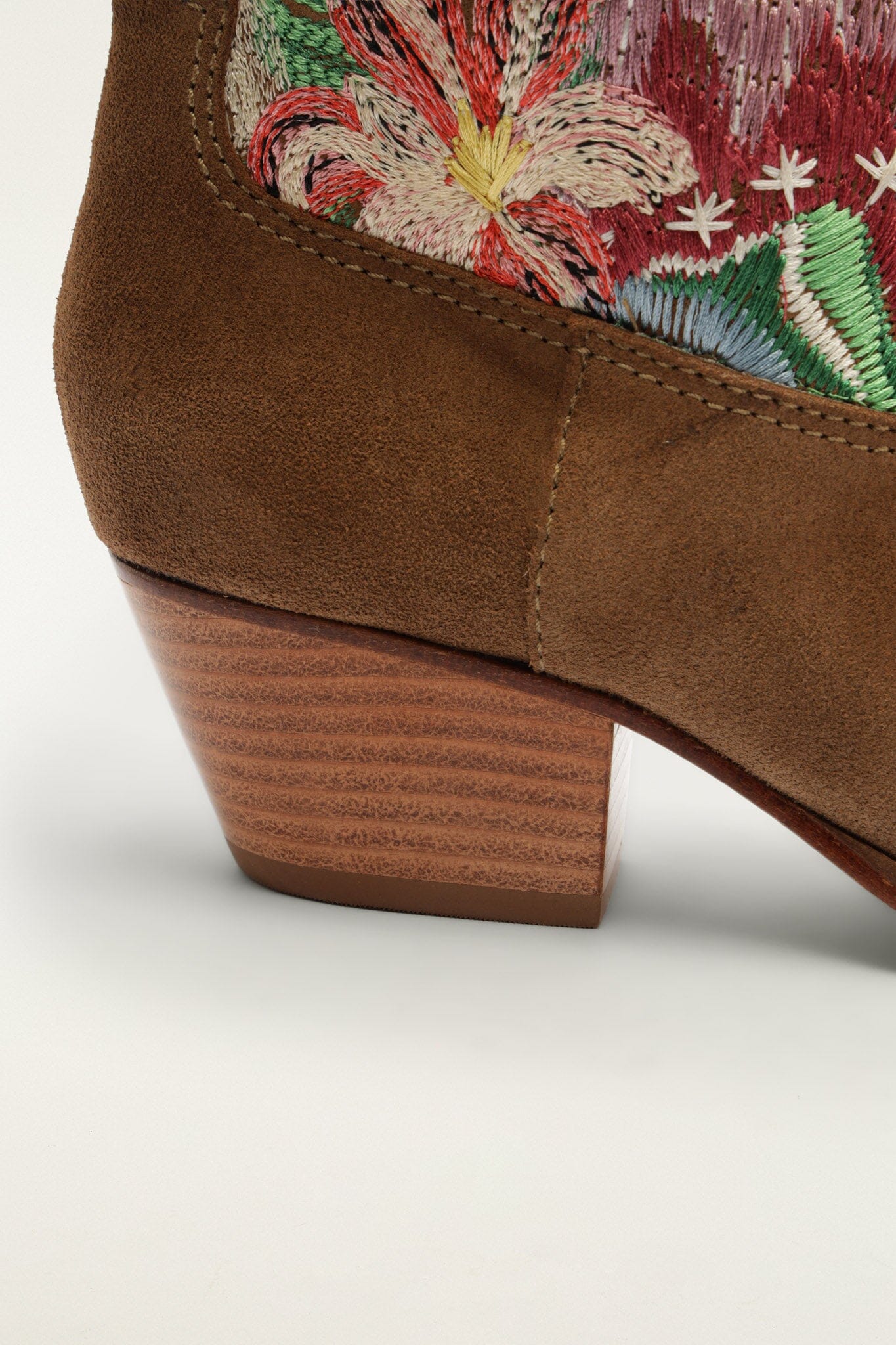 FARM Rio model wearing the Brown Suede Embroidered Bootie