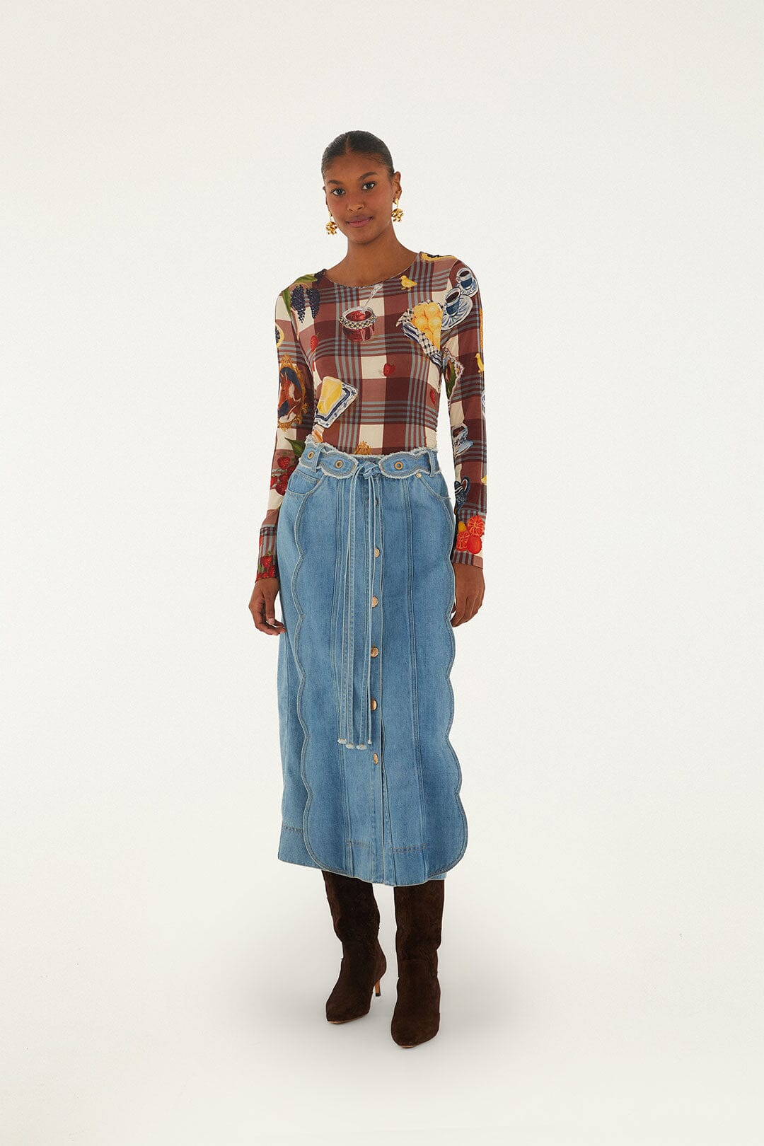 FARM Rio model wearing the Denim Buttoned Belted Wavy Midi Skirt