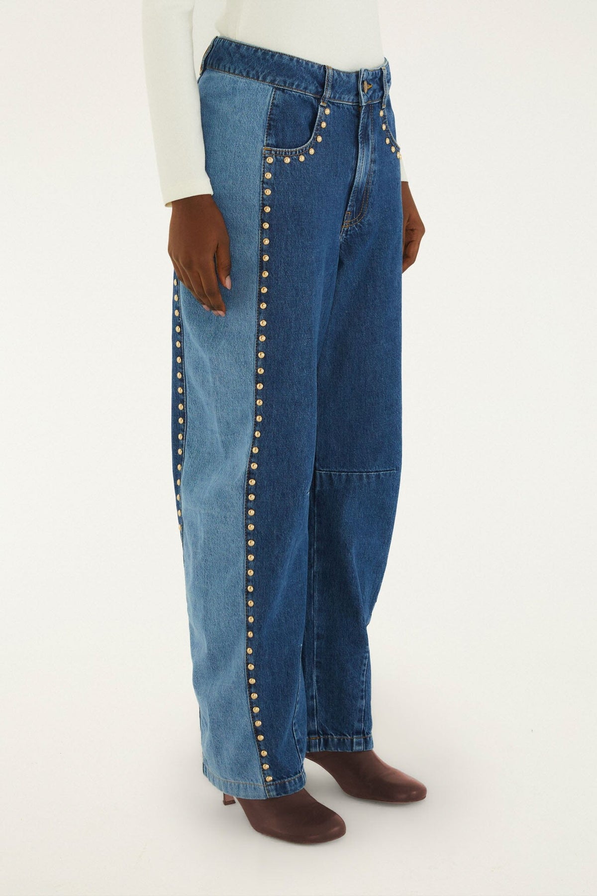 FARM Rio model wearing the Details Studs Metal Denim Pants
