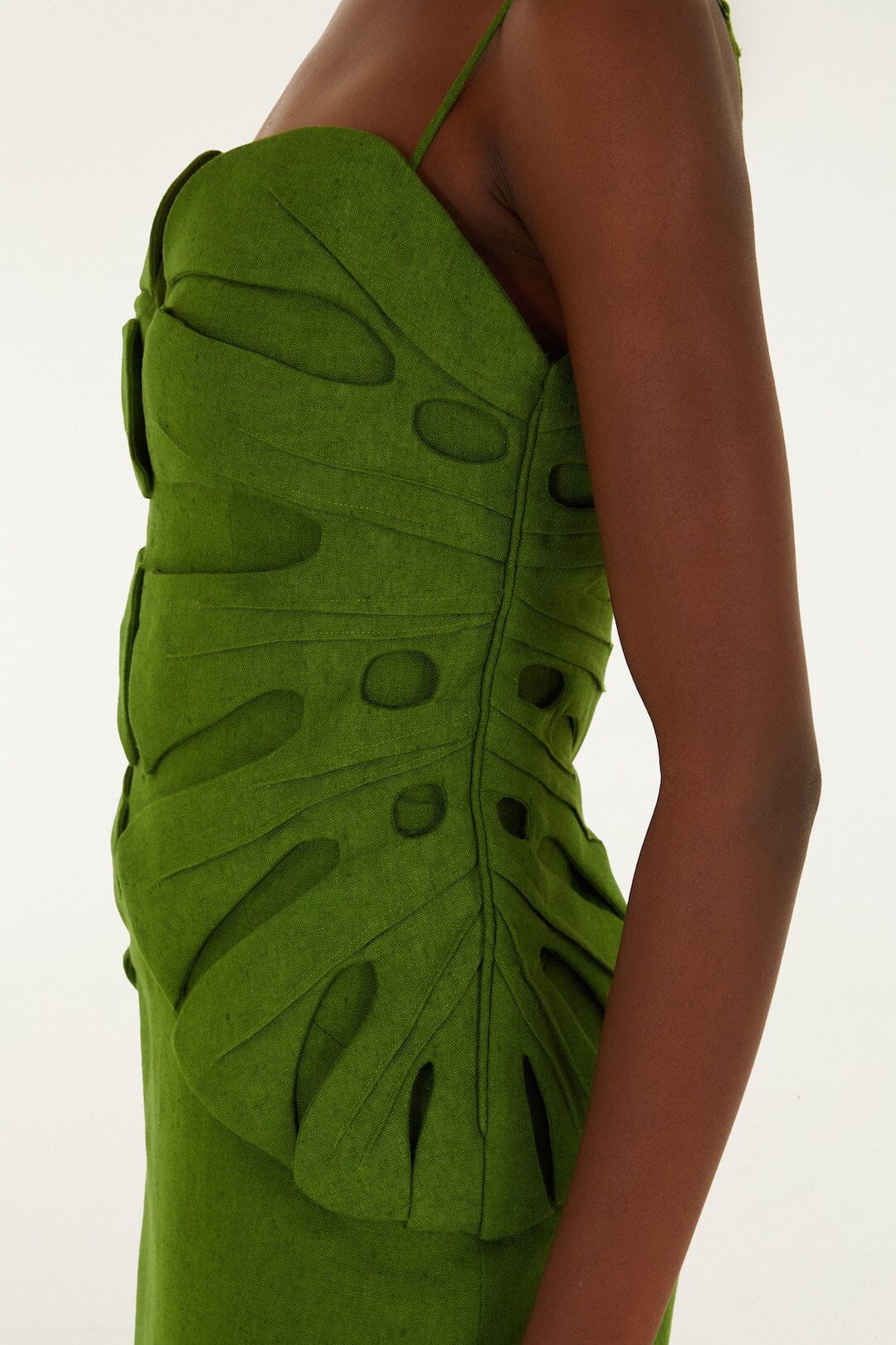 FARM Rio model wearing the Green Monstera Leaf Sleeveless Euroflax Premium Linen Maxi Dress