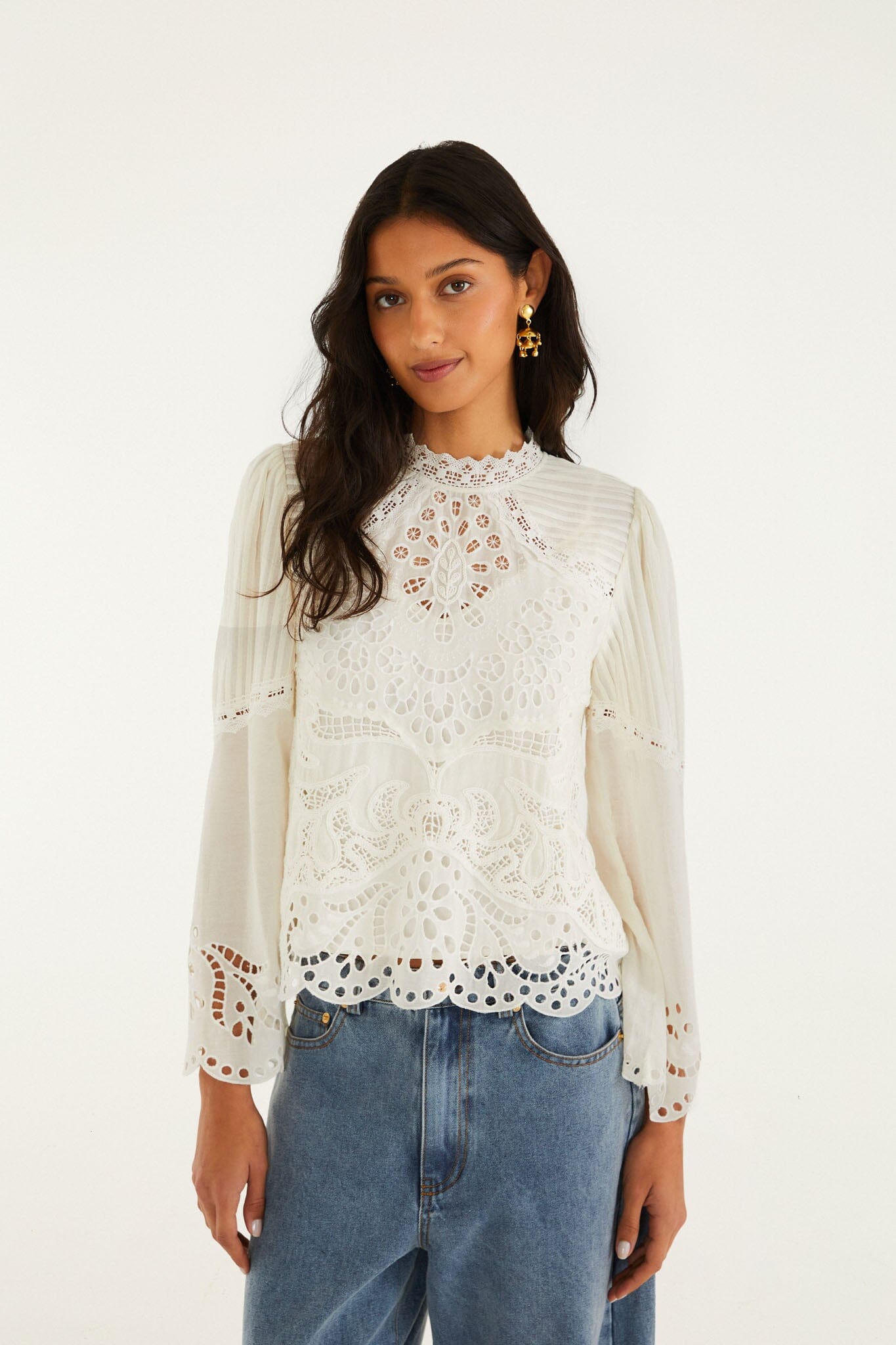FARM Rio model wearing the Off-White Richelieu Long Sleeve Blouse