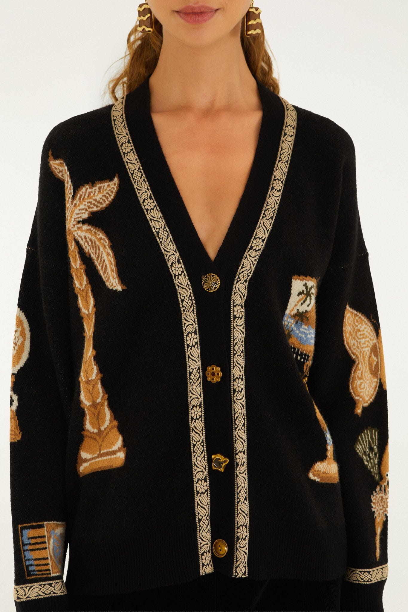 FARM Rio model wearing the Vintage Sourvenirs Buttoned Knit Cardigan